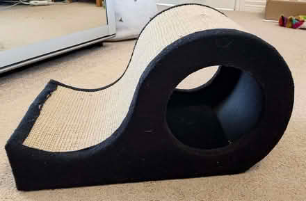 Photo of free Cat scratcher - unused - Stranmillis (Malone Lower BT9) #1