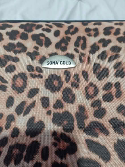 Photo of free Medium suitcase (CR44EX CR4) #2