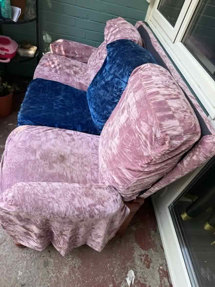 Photo of free 3 + 1 seater (M23) #2