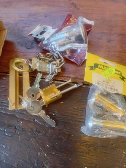 Photo of free 2 male locks and 2 door viewers..brass and chrome (Windmill Hill DA11) #1