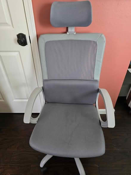 Photo of free Grey office chair (Bitter Lake) #1