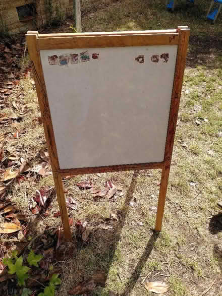 Photo of free White board easel children's (West Oxfordshire OX28) #1