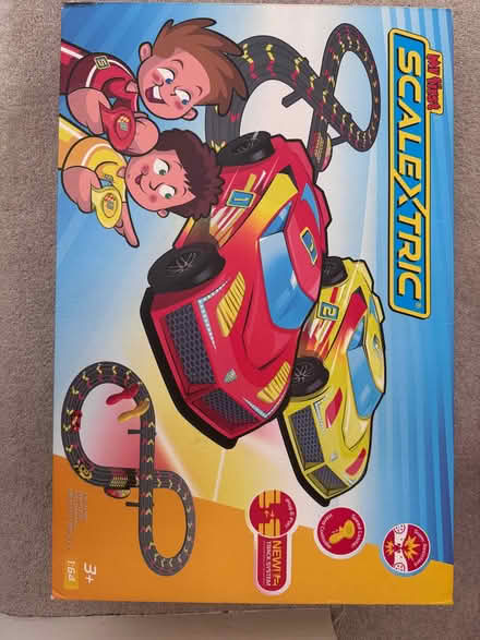Photo of free scalextric (Chiswick W4) #1