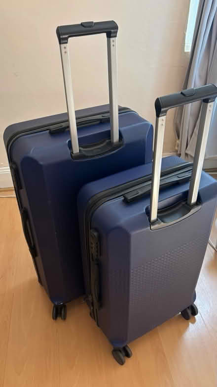 Photo of free 2x Luggage bags (1 medium, 1 large) (Putney Bridge Road SW15) #1