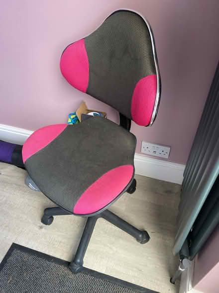 Photo of free Small size office chair (KT9 Chessington) #1