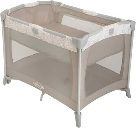 Photo of free 👶🏼 Graco travel cot with bassinet (Richmond TW9) #1