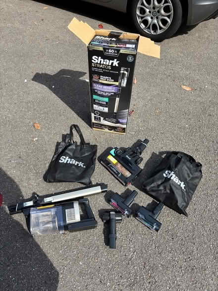 Photo of free Shark hoover - not working (Adeyfield HP2) #1
