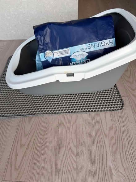 Photo of free Cat litter box (Windsor SL4) #1