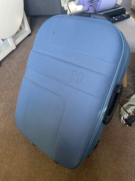 Photo of free Blue suitcase on wheels with extendable handle (Emscote Mill CV34) #1