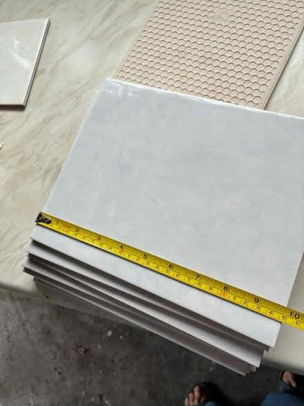 Photo of free 9 wall tiles, white patterned (Ormskirk) #3