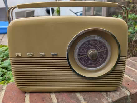 Photo of free Retro radio (Shooter's Hill SE18) #1