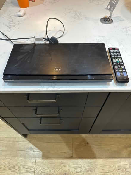 Photo of free DVD player (Ascot SL5) #1