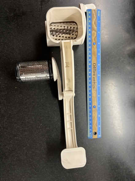 Photo of free Rotary cheese grater (Redwood City, Mt. Carmel) #1