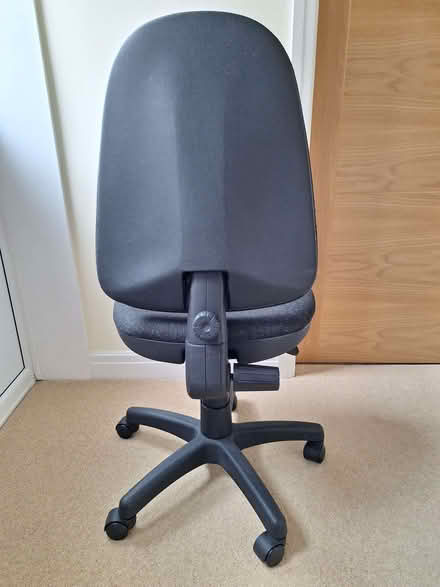 Photo of free Swivel Office Chair (Bamber Bridge PR5) #2