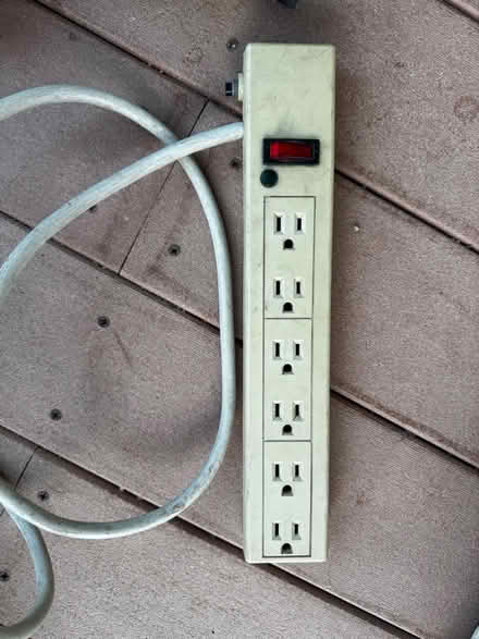 Photo of free Surge protector power strip (Mountain View Shoreline West) #1