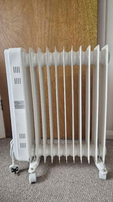 Photo of free Vonhaus oil filled radiator (Figge's Marsh CR4) #3