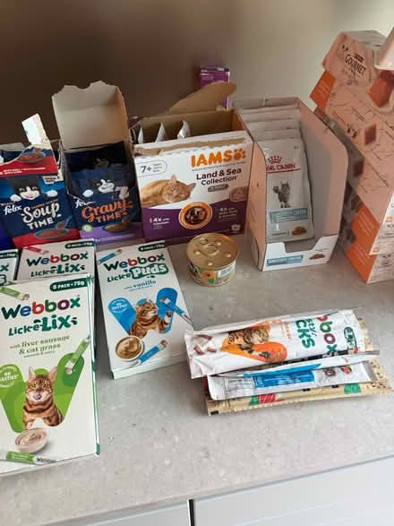 Photo of free Cat food all in date (Windsor SL4) #2