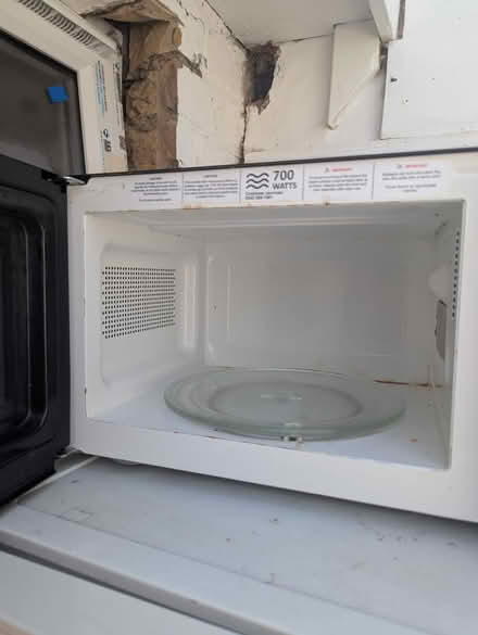 Photo of free Microwave (N4, Harringay Green Lanes) #2
