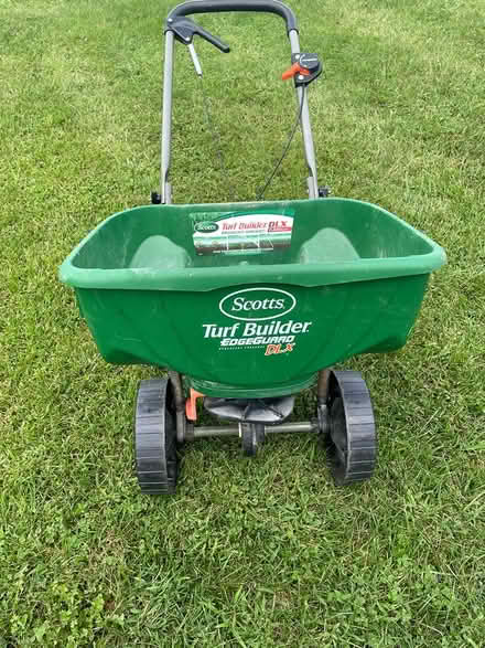 Photo of free Scotts spreader (Hanover pa 17331) #1