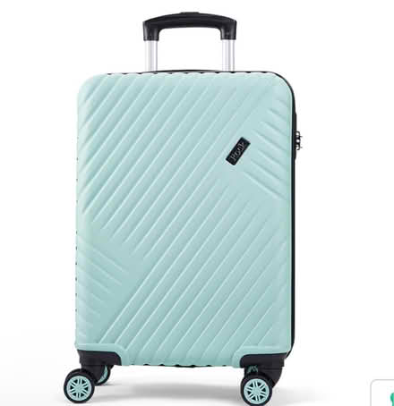 Photo of working wheeled suitcase (Ealing W3) #2