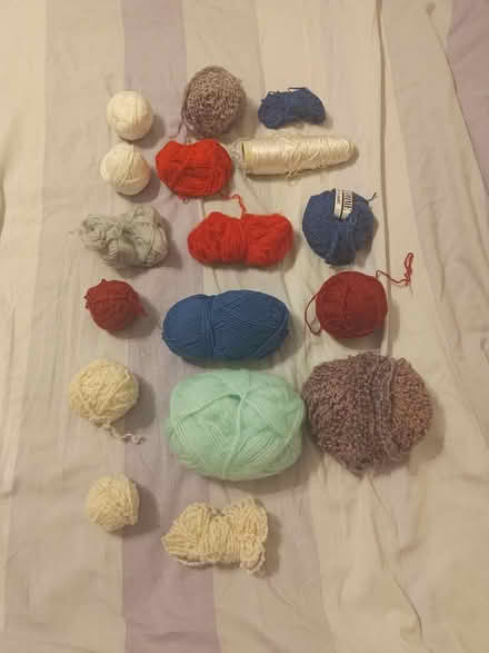 Photo of free Assorted knitting needles/yarns (Bramley) #2