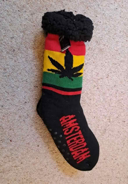 Photo of free pr warm.slipper socks adult sz (Bramley, Hants RG26) #2