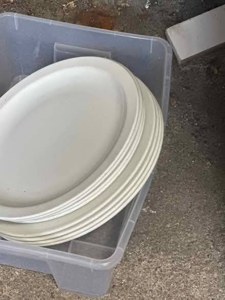 Photo of free plates (North Wall) #1