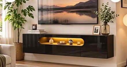 Photo of Tv floating unit (Peckham SE15) #2