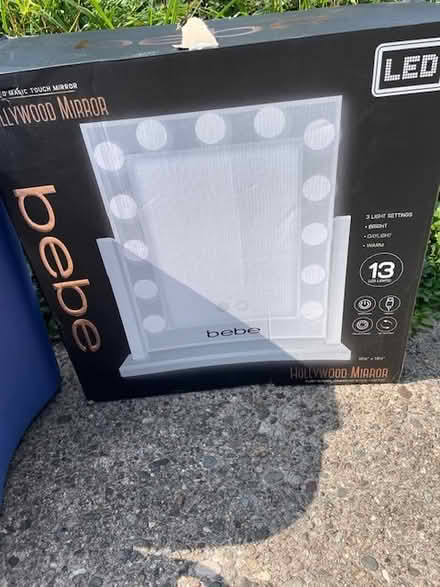 Photo of free stuff (elkins park) #2