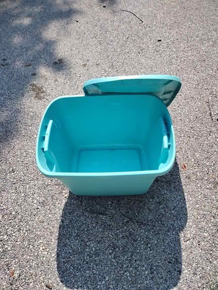 Photo of free Blue storage tote (Springfield 19064) #2
