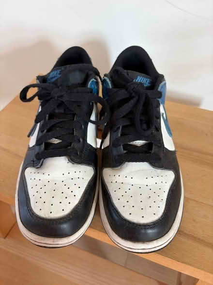 Photo of free Nike trainers size 4.5 (Guildford GU2) #3