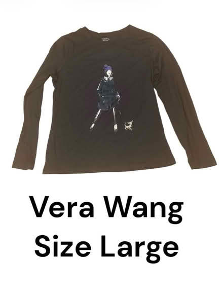 Photo of free Vera Wang Woman’s Top (Brooklyn Storage) #1