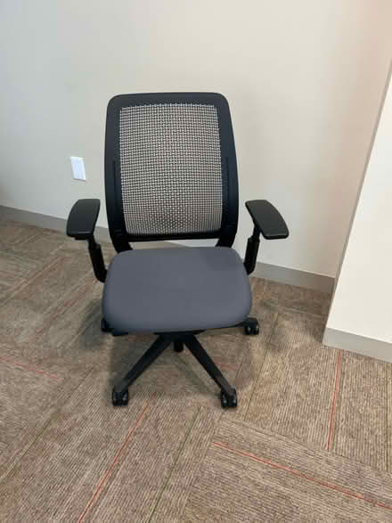 Photo of free Office chair (Navy Yard, SE DC) #1