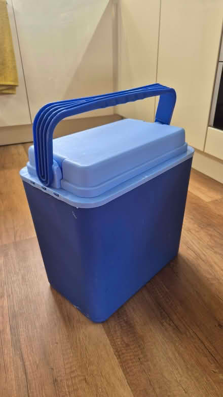 Photo of free Camping cool box (Cogges OX28) #1