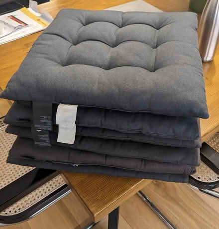 Photo of free Seat cushions x 6 (islington N1) #1