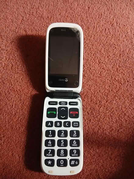 Photo of free doro flip phone (B90 shirley) #1