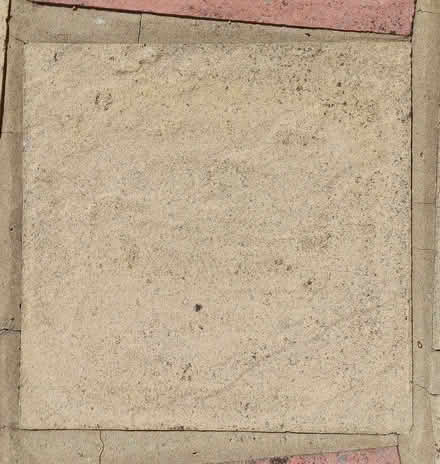 Photo of free paving slabs (Sunbury-on-Thames TW17) #2