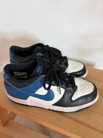 Photo of free Nike trainers size 4.5 (Guildford GU2) #1