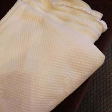 Photo of free zipped cover for double mattress topper (Great Moor SK2) #1