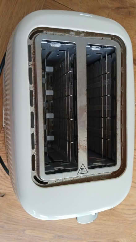 Photo of free Breville cream toaster (CW2) #3