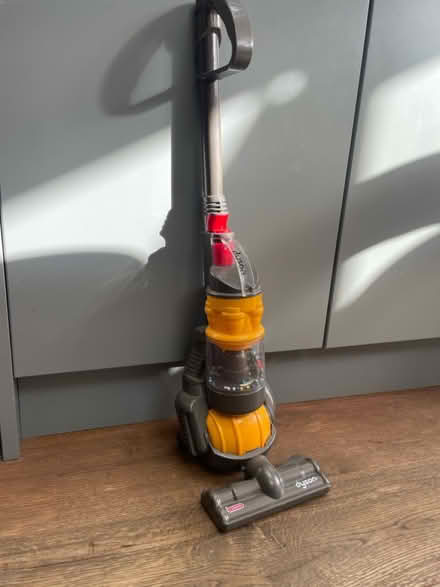 Photo of free Toy Dyson (SM4) #1