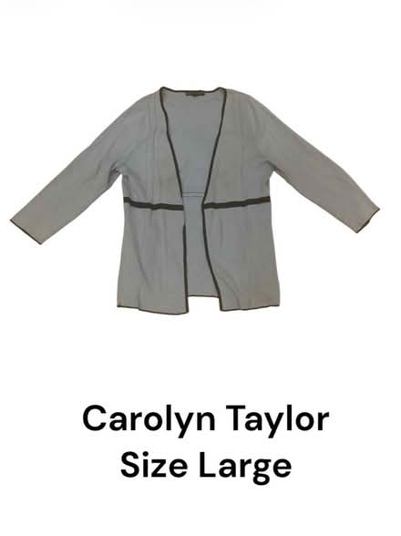 Photo of free Carolyn Taylor Woman’s Top (Brooklyn Storage) #1