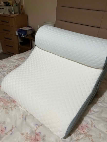 Photo of free Orthopaedic Bed Wedge Pillow Set (Hareholme BB4) #2