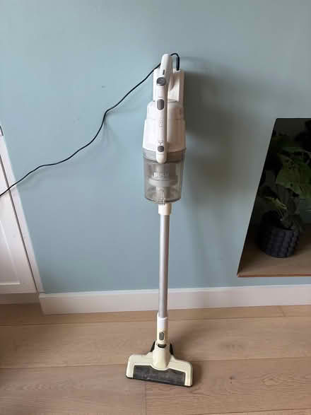 Photo of free Vacuum cleaner (Maitland Court W2) #1
