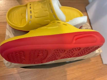 Photo of free New Freshy Slide Shoes W7 M/5 (Near north Naperville) #2