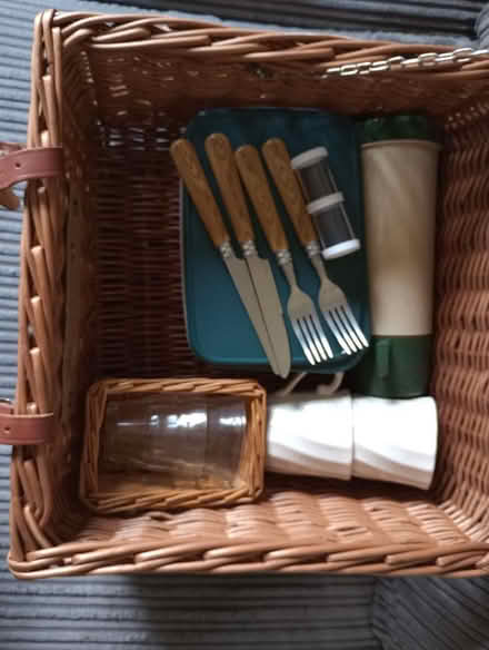 Photo of free Picnic basket (Kingsway BA2) #3