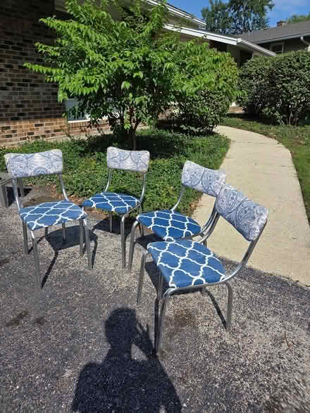 Photo of free 4 chairs (Woodridge) #1