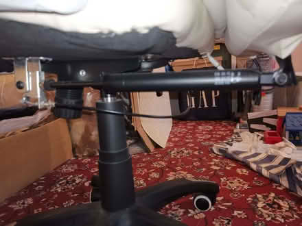 Photo of free Cream Leather faced Chair Gas height adjustable/Massage&Heat (Gorse Hill M16) #4