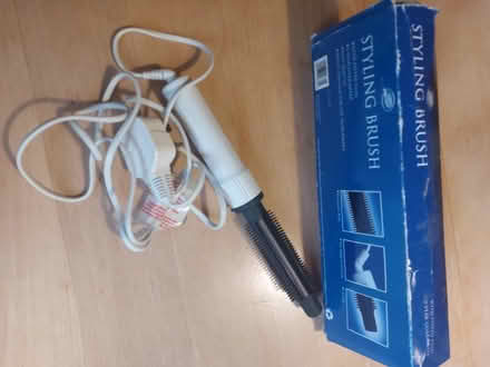 Photo of free Styling brush (Eskbank EH22) #1