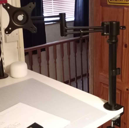 Photo of free Flexible Monitor Arm (VESA 75/100) (Royston SG8) #1